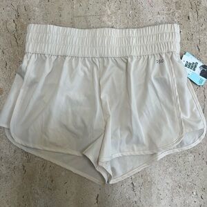 DSG Womens Size Medium High Rise Running Shorts Light Sand 3in Inseam Lined New